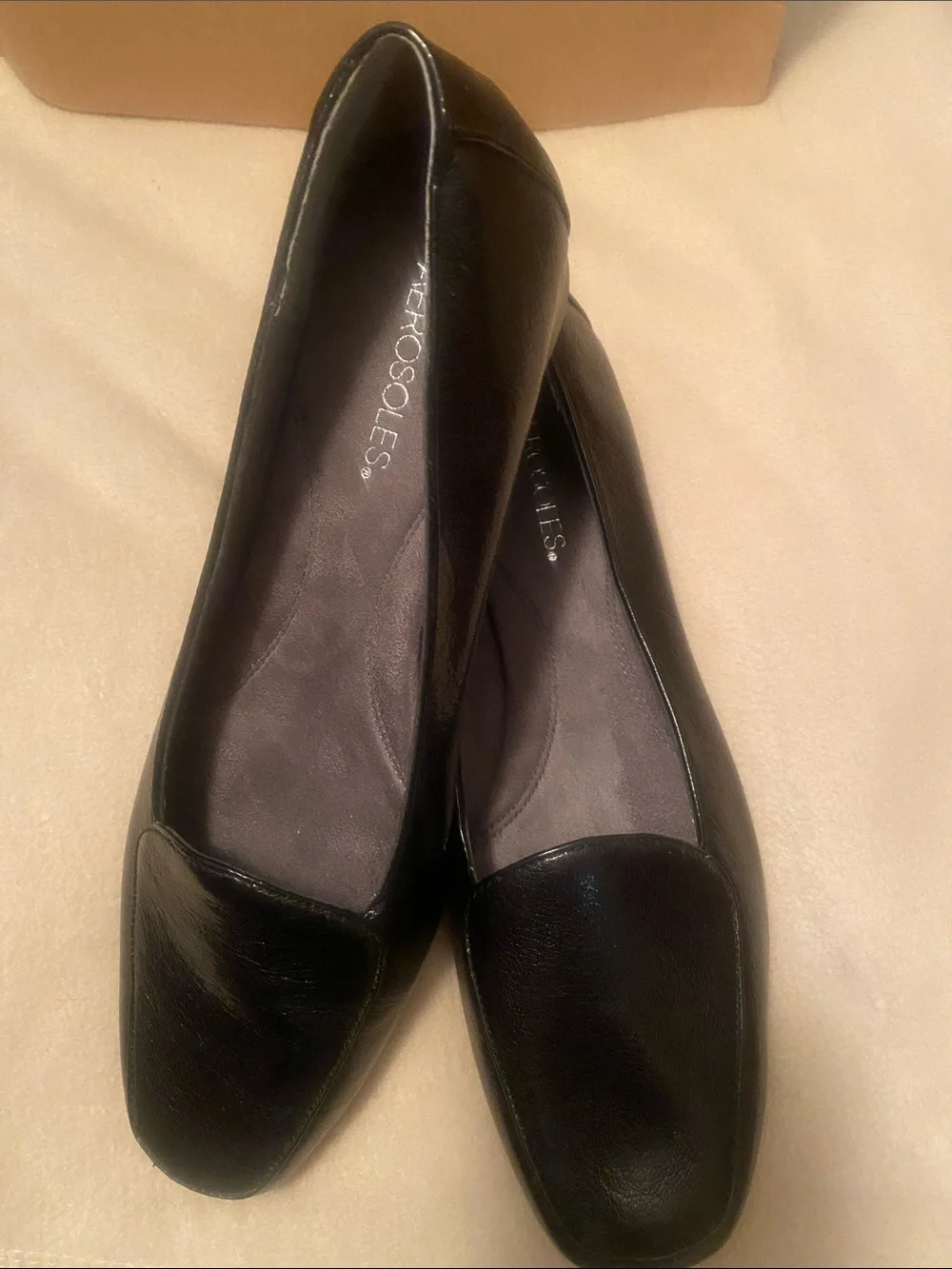 AEROSOLES Black Leather Slip-On Loafers